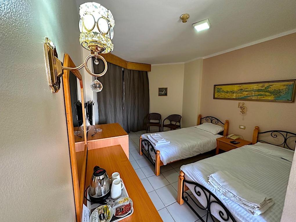 Gaddis Hotel, Suites And Apartments Луксор Экстерьер фото