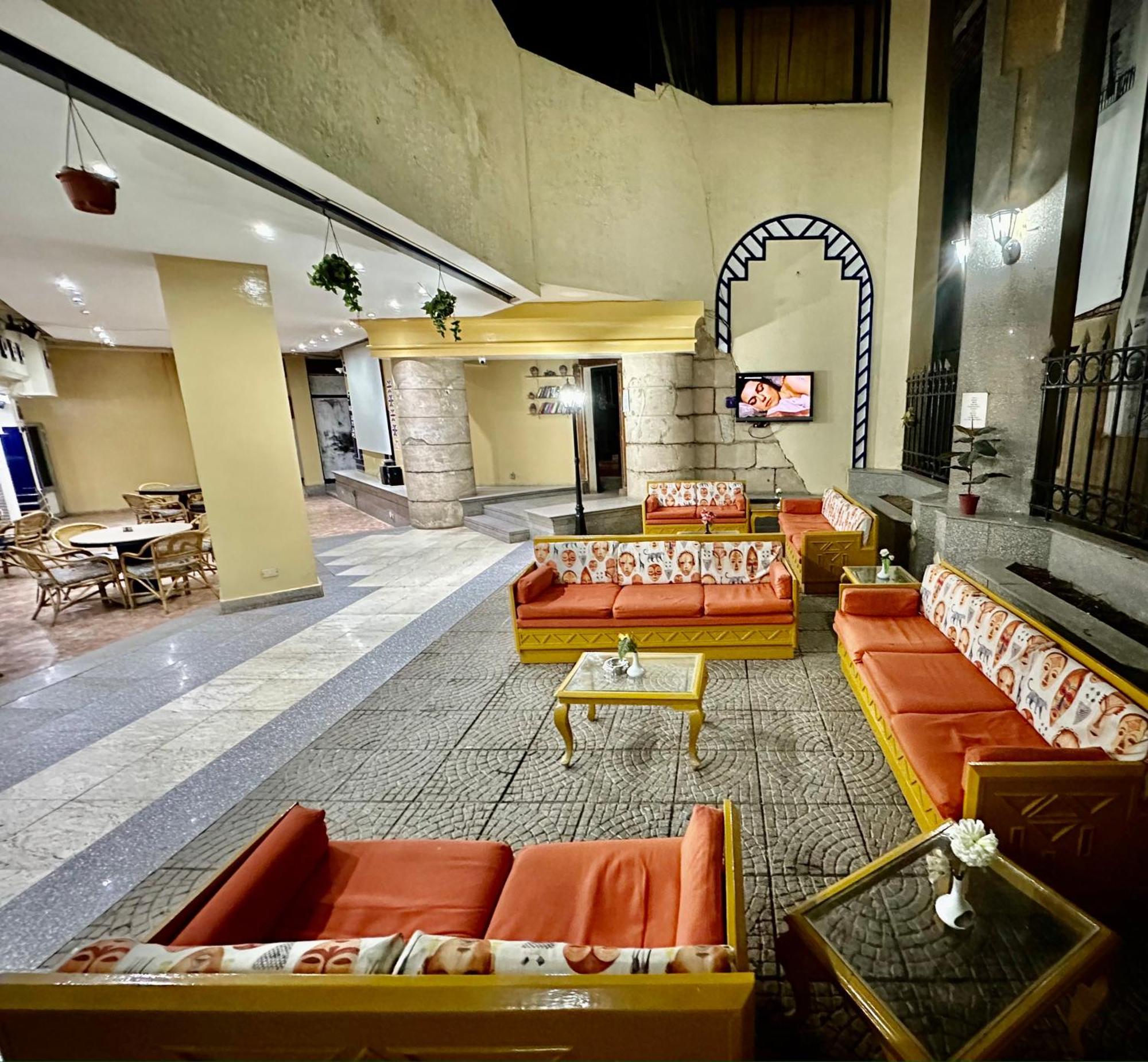 Gaddis Hotel, Suites And Apartments Луксор Экстерьер фото
